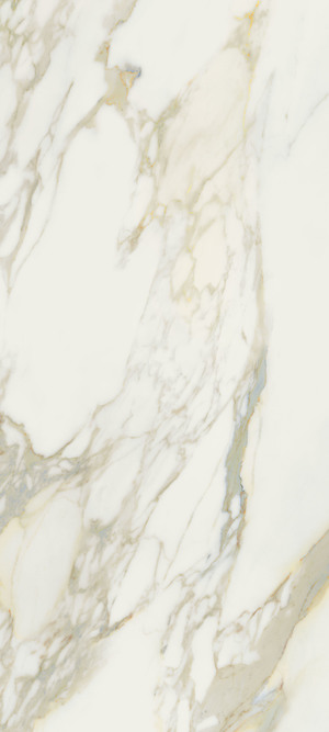 Marmor imitasjonsfliser med hvit, grå og beige toner