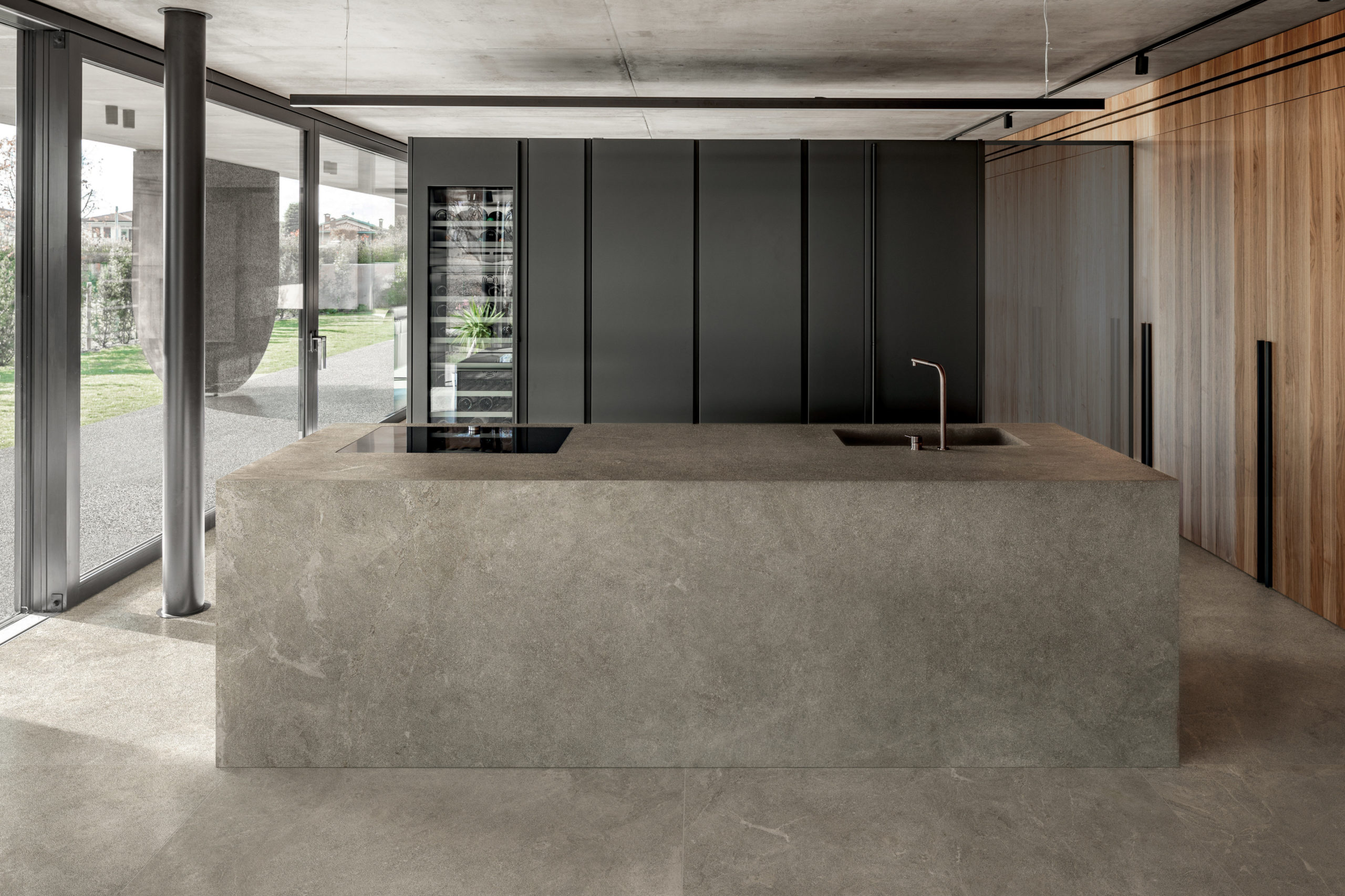 ARC-Biotech-40-2_G_GreigeM_soap Stone_serizzo stone